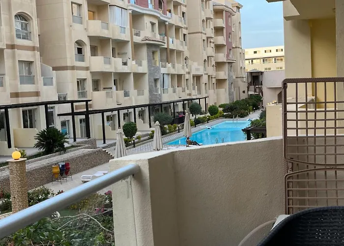 شقة Cozy Poolside At Florenza Khamsin In الغردقة