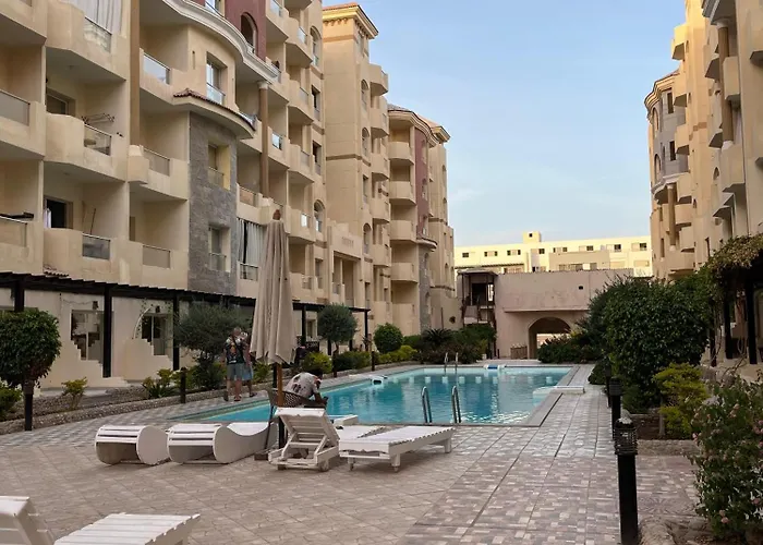 Cozy Poolside At Florenza Khamsin In * الغردقة