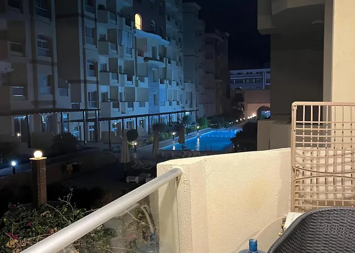 Cozy Poolside At Florenza Khamsin In الغردقة